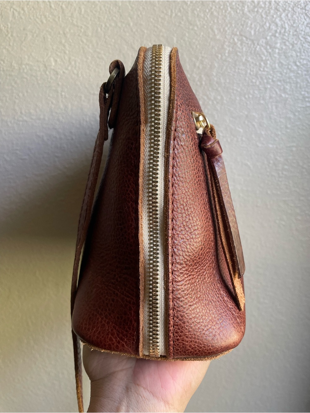 PORTLAND LEATHER GOODS Luna Crossbody Bag Brown Pebbled Leather Medium Zip Top - Picture 8 of 11